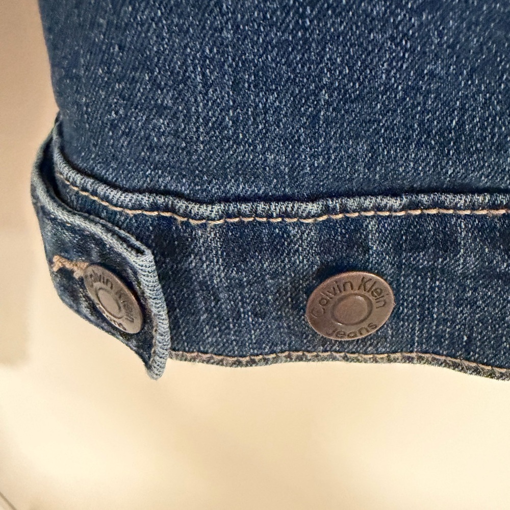 Calvin Klein Jeans Denim Jacket in Blue - NWOT - Picture 13 of 15